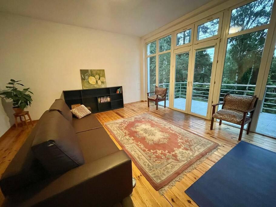 Beautiful Villa With Garden In Milanowek 外观 照片