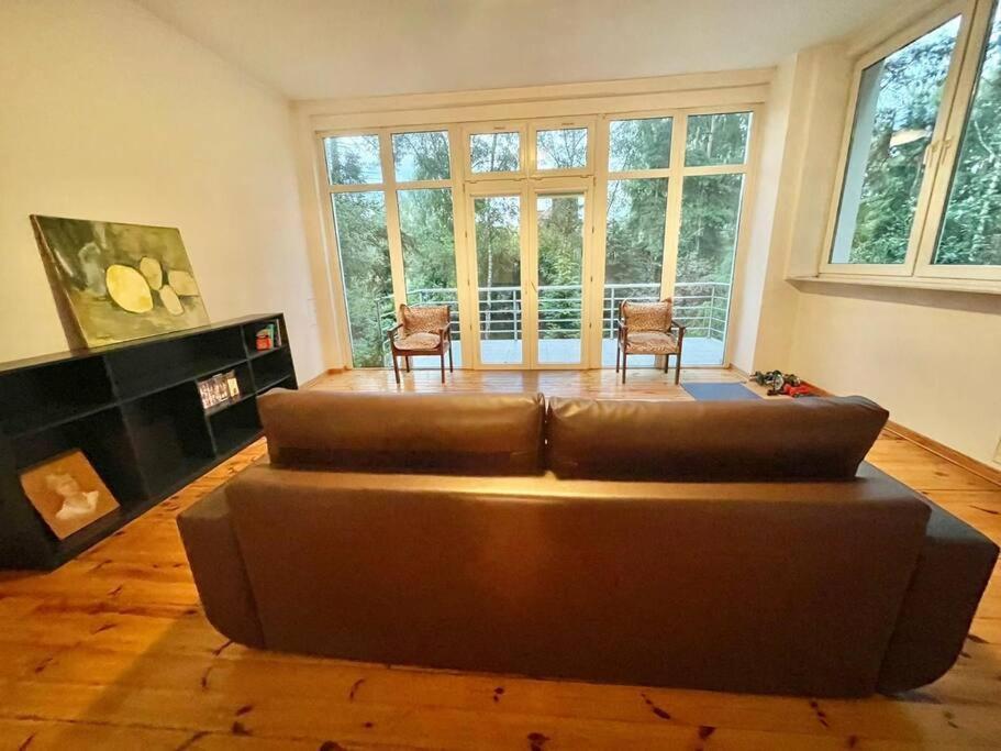 Beautiful Villa With Garden In Milanowek 外观 照片