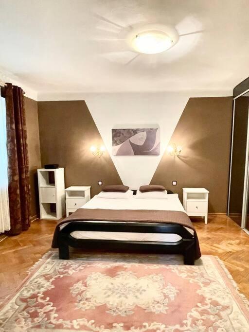 Beautiful Villa With Garden In Milanowek 外观 照片