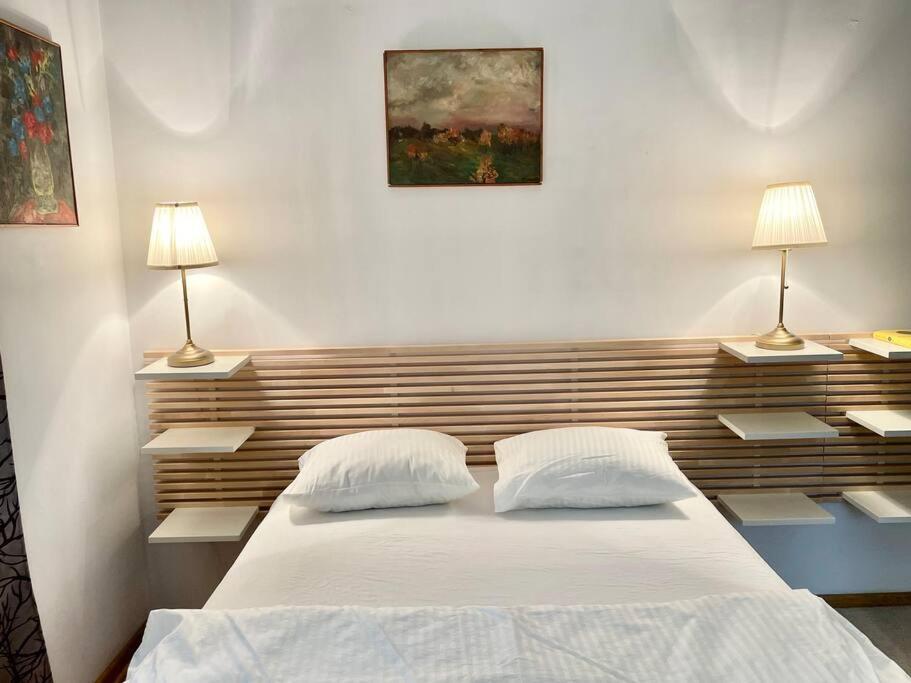 Beautiful Villa With Garden In Milanowek 外观 照片